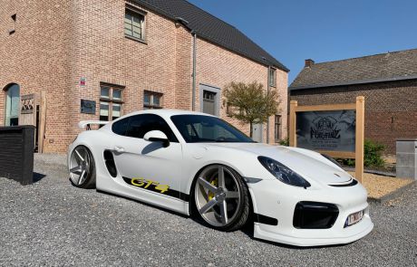 porsche gt4